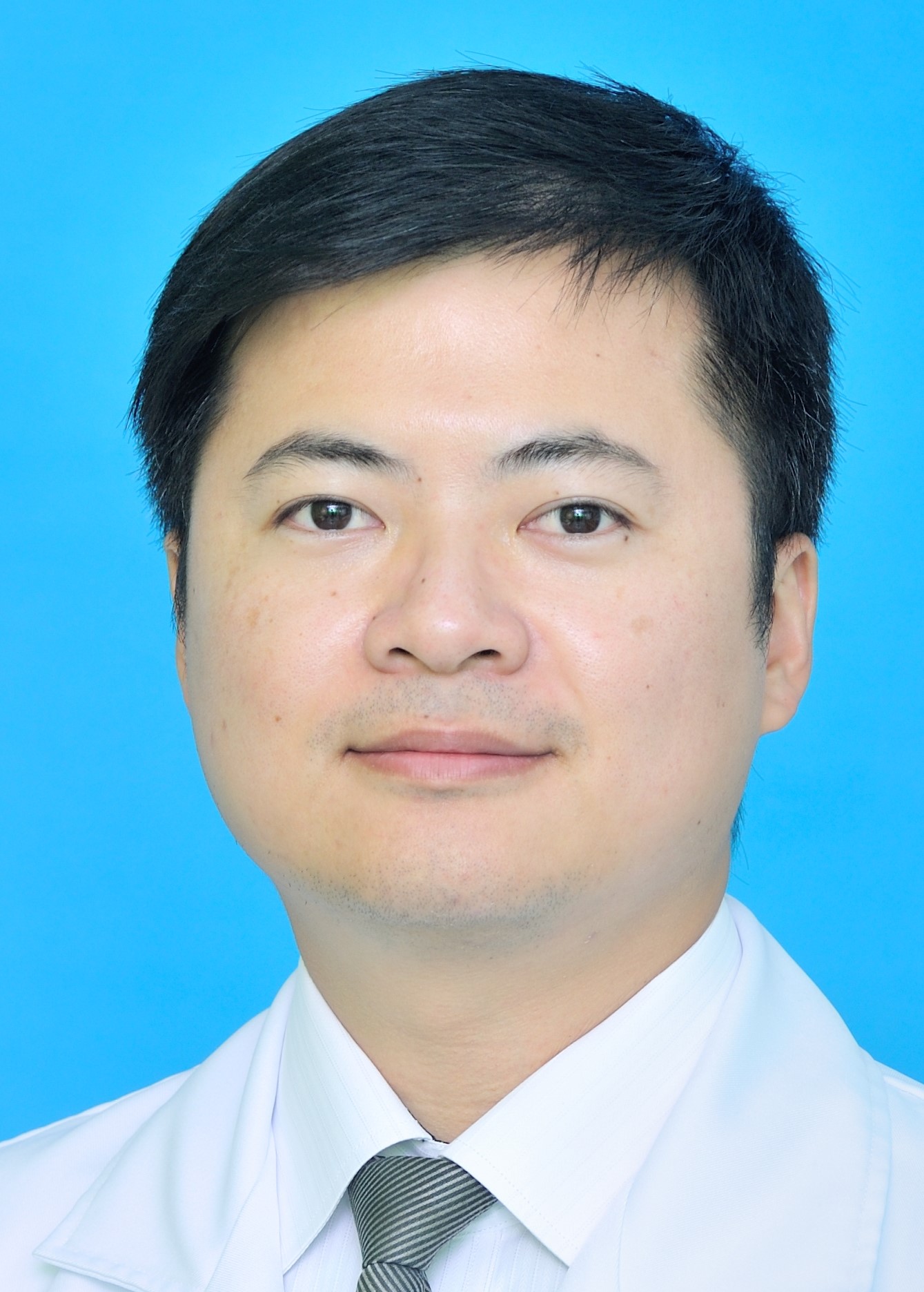 陳穎毅 Lecturer