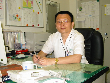 康柏皇 教授