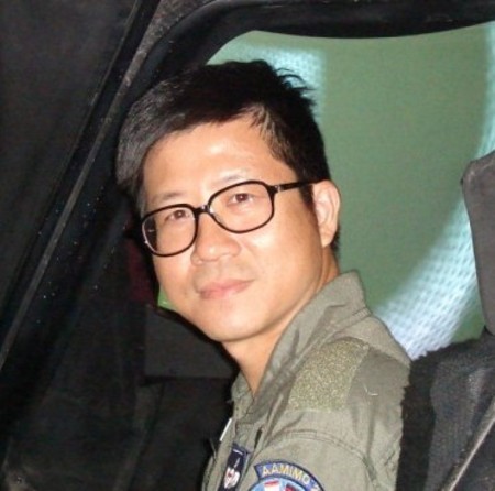 何振文 副教授