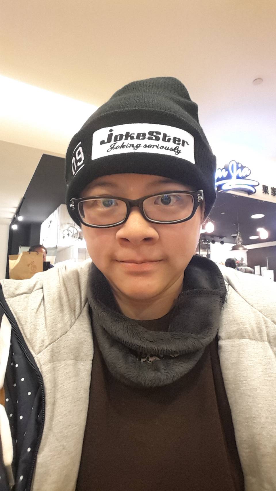 周佳儀  Staff