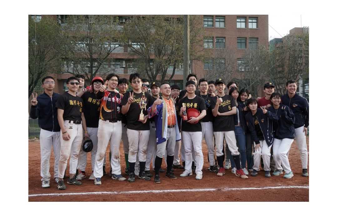 114八牙壘球亞軍